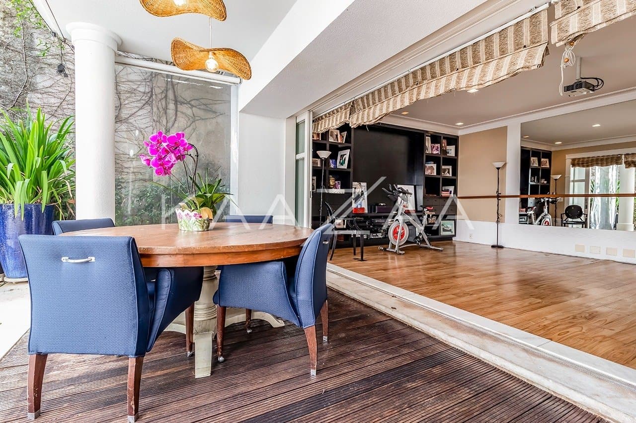 Entre o clássico e o moderno, o tom perfeito da elegância. Casa no Jardim Guedala. - Foto 12