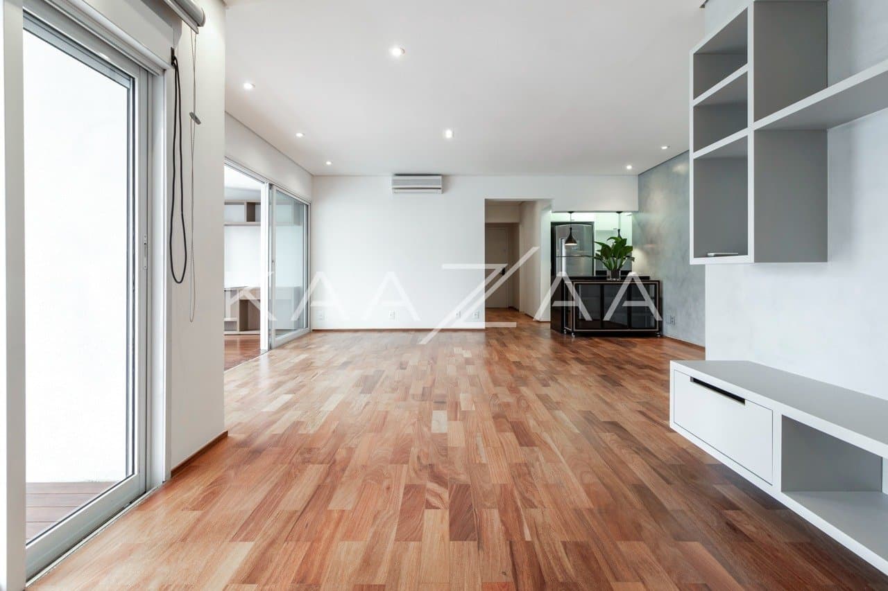 Luminoso, este apartamento no Itaim Bibi foi reformado e tem ares inspiradores. - Foto 8